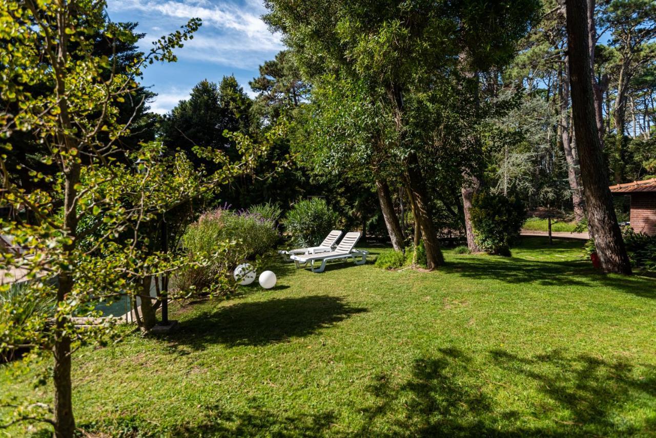 Cabanas Baden Baden Villa Carilo Exterior photo